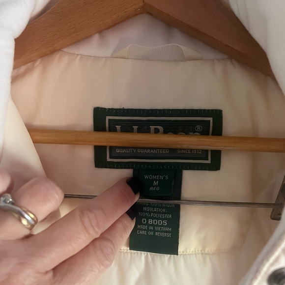 LL Bean Ski Jacket - Picture 5 of 6